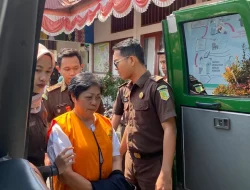 Jaksa Lakukan Penahanan Direktur CV Lembata Jaya, LYL Setelah Dua Kali Mangkir Karena Sakit