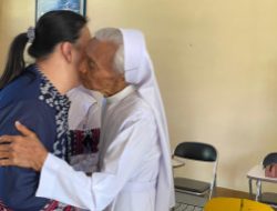 Kongregasi Susteran Di Ende Apresiasi Khusus Kepada Jane Natalia Suryanto Atas Kepedulian Terhadap Tenaga Kerja Wanita