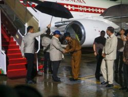 Kunjungan Perdana Presiden Prabowo di Kupang Disambut Pj.Gubernur NTT & Forkompinda