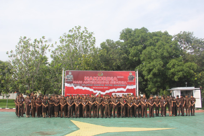 Peringati Hakordia, Kajati NTT Sorot Pentingnya Moralitas dan Integritas Aparat Penegakan Hukum 1 IMG 20241210 WA0022