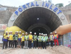 Kajati NTT Tinjau Progres Pembangunan Bendungan Manikin. Zet : ” Proyek Ini Sangat Vital Untuk Ketersediaan Air Baku “