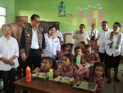 Pj. Gubernur NTT Pantau Program Makan Bergizi Gratis di SDK St. Yoseph Noelbaki