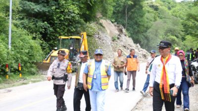 Penanganan Longsor di Batu Putih, TTS: Pj. Gubernur Apresiasi Gerak Cepat BPJN NTT Dan Pemda Setempat 