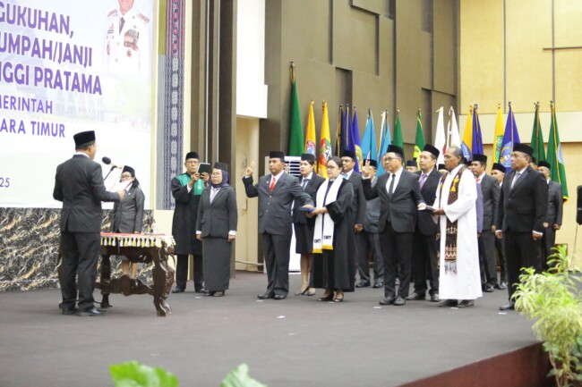 Lantik 15 Pejabat Eselon II, Gubernur Dorong Peningkatan Kualitas Pelayanan Publik 1 IMG 20250520 WA0001