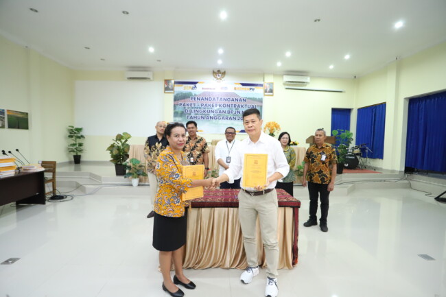 BPJN NTT teken 34 kontrak Proyek Infrastruktur, termasuk Preservasi Jalan Bts Kota Waikabubak-Bts Kab Sumba Timur 2 IMG 8881