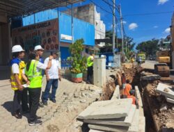 Penanganan Jalan dan drainase dalam Kota Kupang terus dikebut. Progres lampaui target awal 14,18%, 