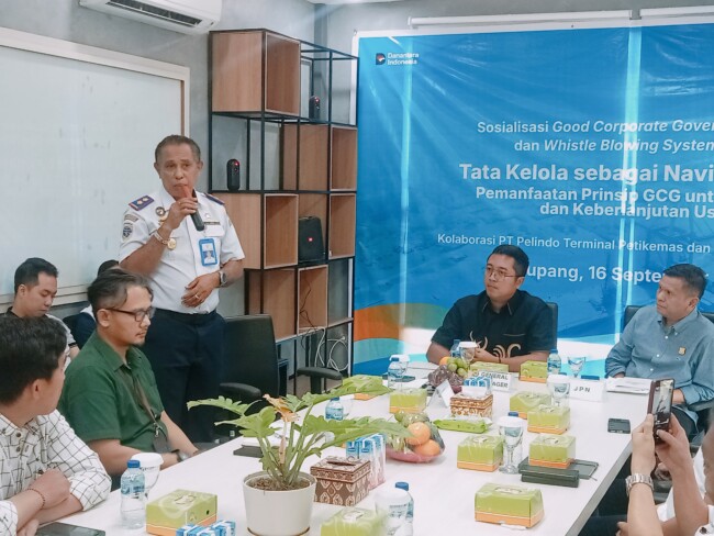 Pelindo Terminal Petikemas Kupang: Perkuat Tata Kelola Perusahaan yang Baik Melalui Sosialisasi GCG dan WBS 2 IMG20250916135039