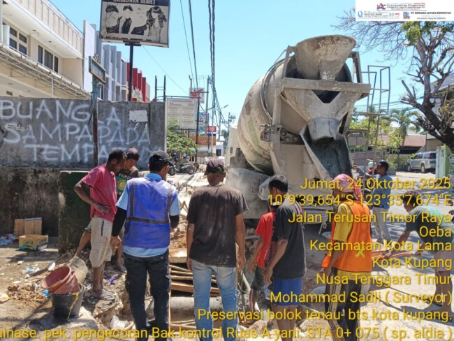 Preservasi Jalan Nasional di Kota Kupang Siap Rampung, Pekerjaan Drainase Capai 68 Persen 1 IMG 20251027 WA0010
