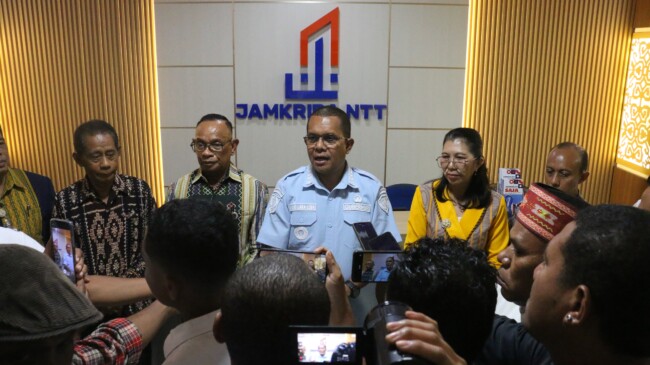 Gubernur NTT Pimpin RUPS Luar Biasa PT. Jamkrida NTT (Perseroda) 1 IMG 20251111 WA0010