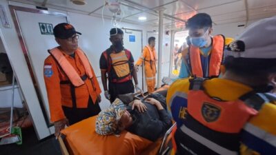 Tim SAR Gabungan Evakuasi WNA Sakit di Perairan Selatan Pulau Timor