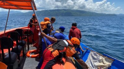 Empat Hari Terombang-Ambing di Laut, Nelayan Sikka Berhasil Dievakuasi Selamat