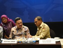 Wagub Johni Dorong Percepatan Akses KUR dan Ruang Usaha UMKM di Infrastruktur Publik