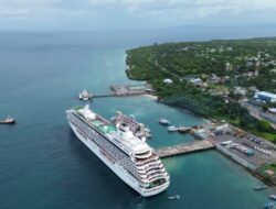 Pelindo Tenau Kupang kembali sambut Kapal Pesiar,MV CRYSTAL SERENITY