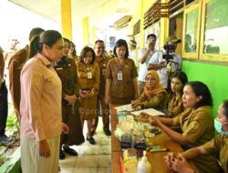 Khitanan Massal Pemkot Kupang Gaet 100 Peserta, Wawali Tekankan Pentingnya Kesehatan