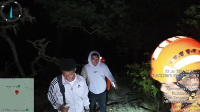 Dua pendaki gunung Egon yang tersesat 