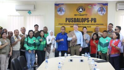 Dubes Australia Komitmen Perkuat Program SIAP SIAGA, Dukung Ketangguhan Bencana di NTT 10 Dubes Australia saat kunjungi Pusdalops BPBD Provinsi NTT