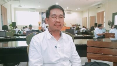 Kepala Satker PJN Wilayah III NTT Aan Marandius saat menjelaskan usulan 14 ruas jalan program IJD 2026 di Kupang.