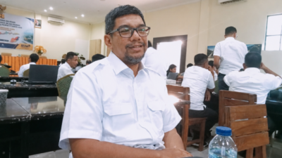 Kepala Seksi KPIJ BPJN NTT Mahmah Dian Mahendra menjelaskan proses verifikasi 97 paket usulan jalan daerah Program IJD Tahun 2026 di Kupang.