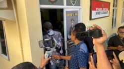 Kabidhumas Polda NTT Kombes Pol Henry Novika Chandra menjelaskan penanganan laporan dugaan intimidasi terhadap dr. E.P.U.P.