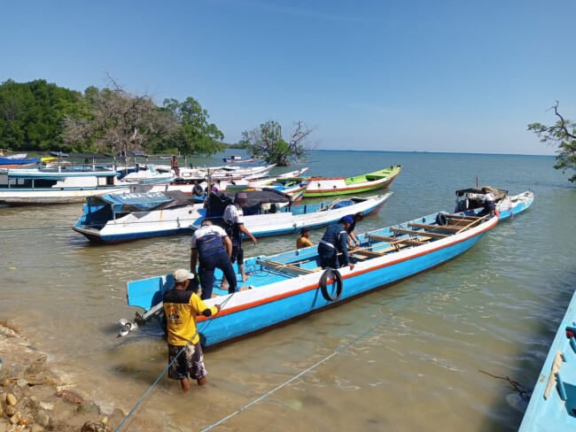 Gerai @Pas Kecil Hadir di Oesapa, KSOP Kupang Buka Jalan Nelayan Kecil Dapat BBM Subsidi 2 KSOP gelar gerai @pas kecil di Oesapa Kupang