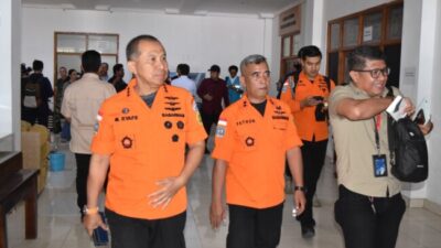 Kabasarnas Mohammad Syafii memantau penanganan gempa M7,7 di Flores