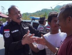 Warga Blokade Jalan di Wae Pesi, Polisi Turun Dengarkan Keluhan soal Bantuan Pascagempa