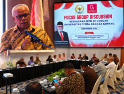 Di FGD MPR RI-UCB Kupang, Dr. Yohanes Tuba Helan Soroti Kearifan Lokal sebagai Perekat Kebhinnekaan NTT
